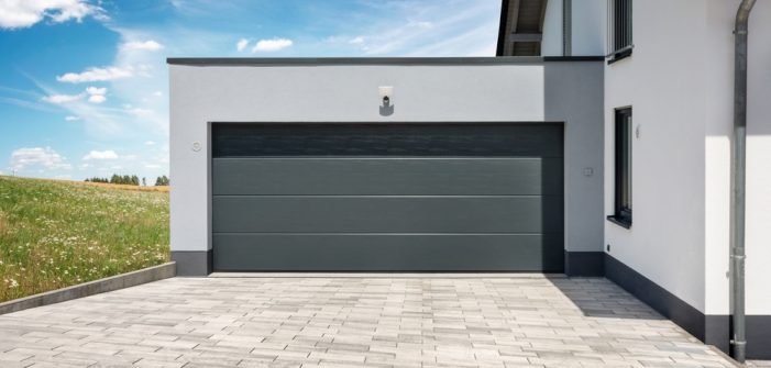 Uchylna czy segmentowa – jaką bramę garażową wybrać?